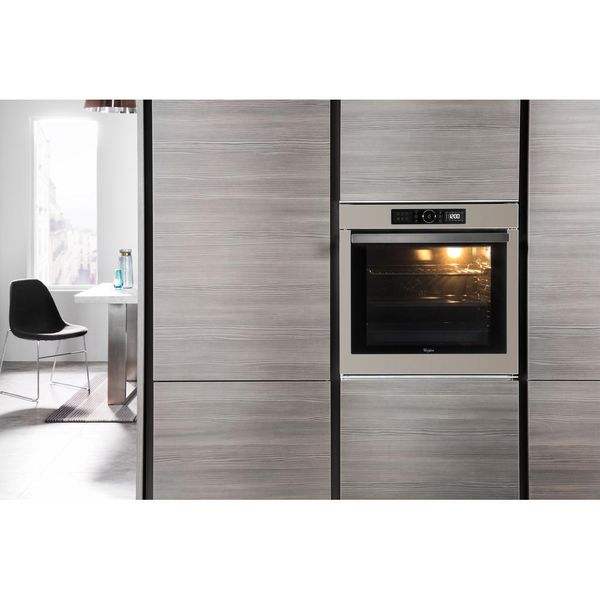 Whirlpool-Piekarnik-Do-zabudowy-AKZM-8420-S-Elektryczny-A--Lifestyle-frontal