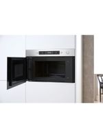 Whirlpool-Mikrofalowka-Do-zabudowy-AMW-490-IX-Stal-nierdzewna-Elektroniczny-22-MW-750-Lifestyle-perspective-open