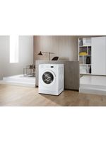 Whirlpool-Pralka-Wolnostojące-FWL61252W-EU-Biel-Ładowany-od-frontu-A---Lifestyle-perspective