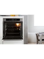 Whirlpool Piekarnik Do zabudowy OAKZ9 7961 SP IX Elektryczny A+ Lifestyle frontal open