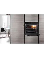 Whirlpool Piekarnik Do zabudowy AKZM 8421 H NB Elektryczny A+ Lifestyle frontal open