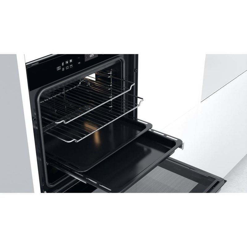 Whirlpool-Piekarnik-Do-zabudowy-W7-OS4-4S1-P-BL-Elektryczny-A--Lifestyle-perspective-open