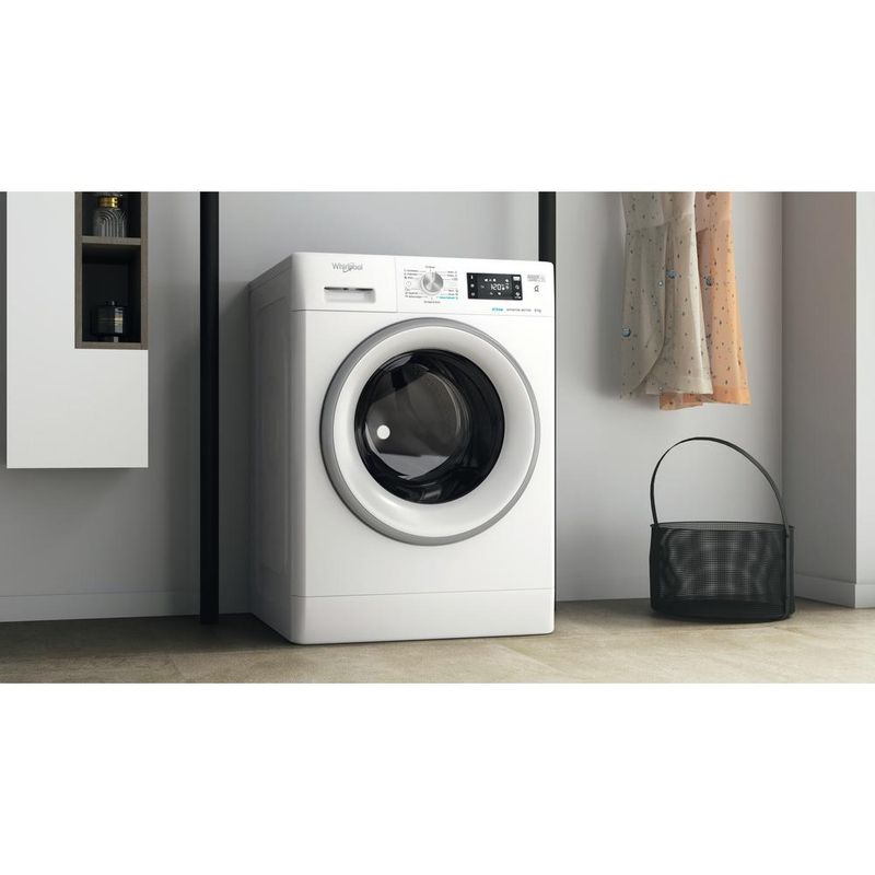 Whirlpool-Pralka-Wolnostojące-FFB-8248-SV-EE-Biel-Ładowany-od-frontu-C-Lifestyle-perspective