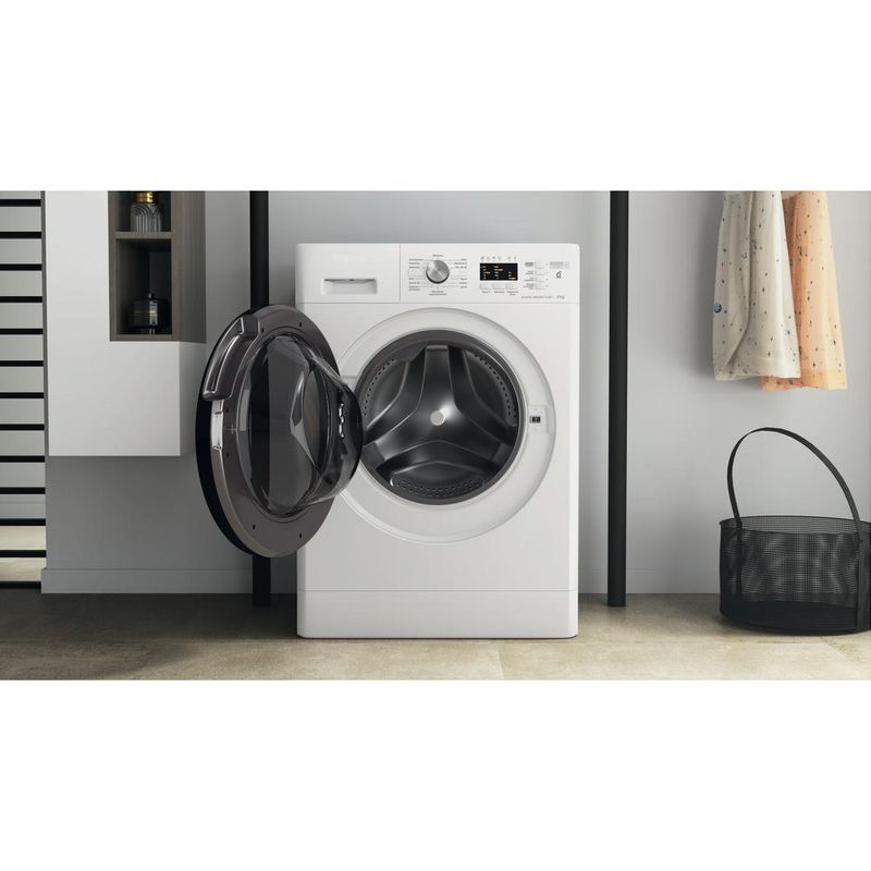 Whirlpool Pralka Wolnostojące FFL 6238 B PL Biel Ładowany od frontu D Lifestyle frontal open