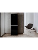 Whirlpool-Lodowka-z-zamrażarką-Wolnostojące-W7-811I-K-Czarny-Dwudrzwiow-y-a-Lifestyle-frontal
