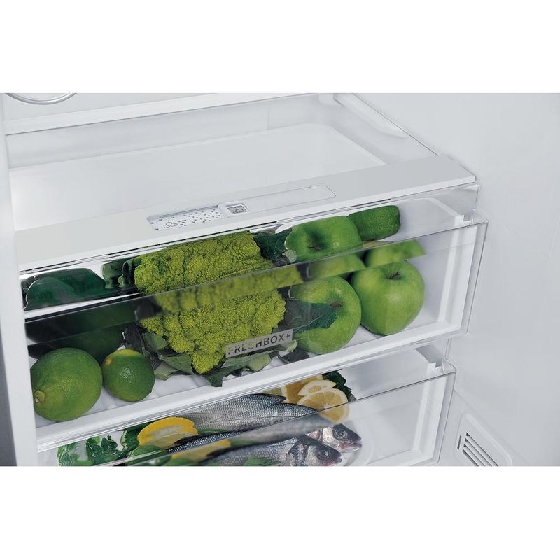 Whirlpool-Lodowka-z-zamrażarką-Wolnostojące-W7-811I-K-Czarny-Dwudrzwiow-y-a-Lifestyle-detail