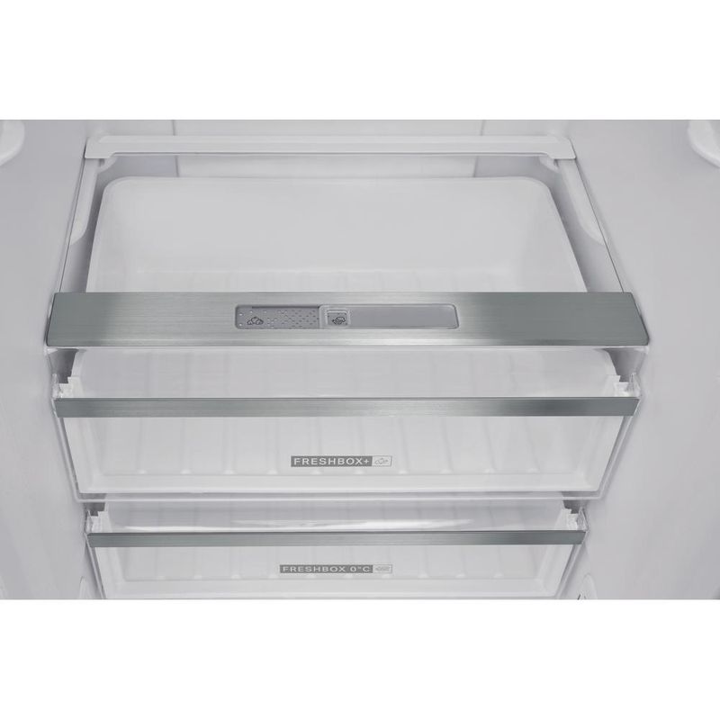 Whirlpool-Lodowka-z-zamrażarką-Wolnostojące-W7-831T-MX-Lustro-inox-Dwudrzwiow-y-a-Lifestyle-detail