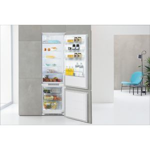 Whirlpool-Lodowka-z-zamrażarką-Do-zabudowy-ART-9620-A---NF-Biel-Dwudrzwiow-y-a-Lifestyle-frontal-open