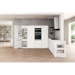 Whirlpool-Lodowka-z-zamrażarką-Do-zabudowy-WHC18-T332-Biel-Dwudrzwiow-y-a-Lifestyle-frontal-open