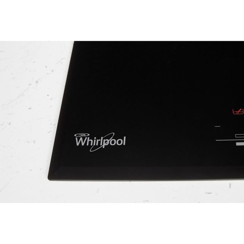 Whirlpool-Płyta-grzewcza-ACM-918-BA-Czarny-Induction-vitroceramic-Lifestyle-detail