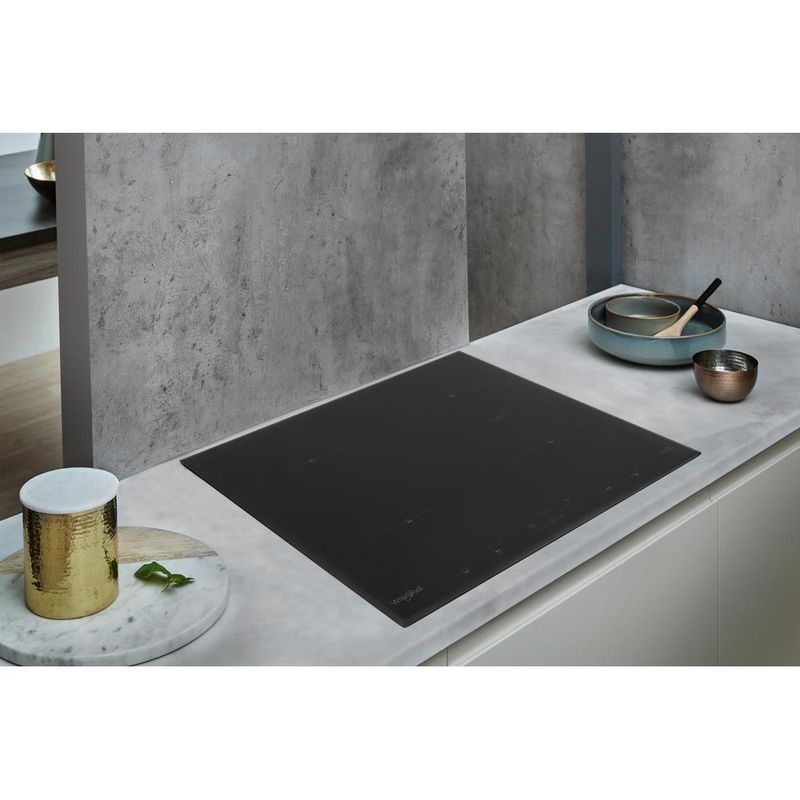 Whirlpool-Płyta-grzewcza-ACM-932-BA-Czarny-Induction-vitroceramic-Lifestyle-perspective