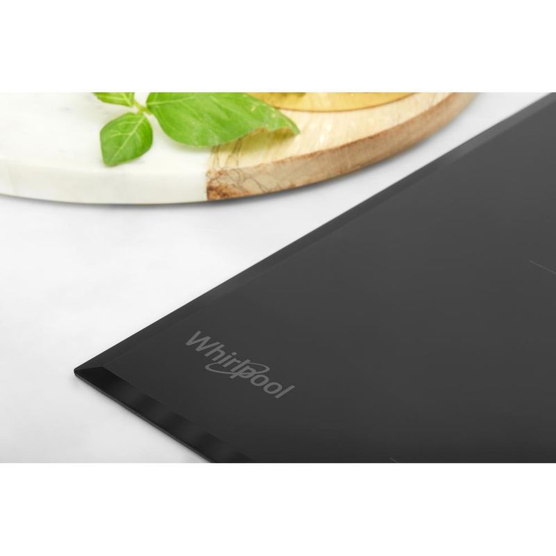 Whirlpool-Płyta-grzewcza-ACM-932-BA-Czarny-Induction-vitroceramic-Lifestyle-detail