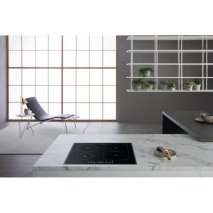 Whirlpool-Płyta-grzewcza-ACM-808-BA-Czarny-Induction-vitroceramic-Lifestyle-frontal-top-down