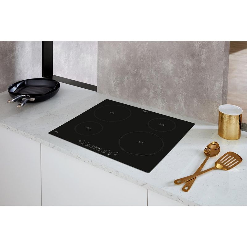Whirlpool-Płyta-grzewcza-ACM-806-NE-Czarny-Induction-vitroceramic-Lifestyle-perspective