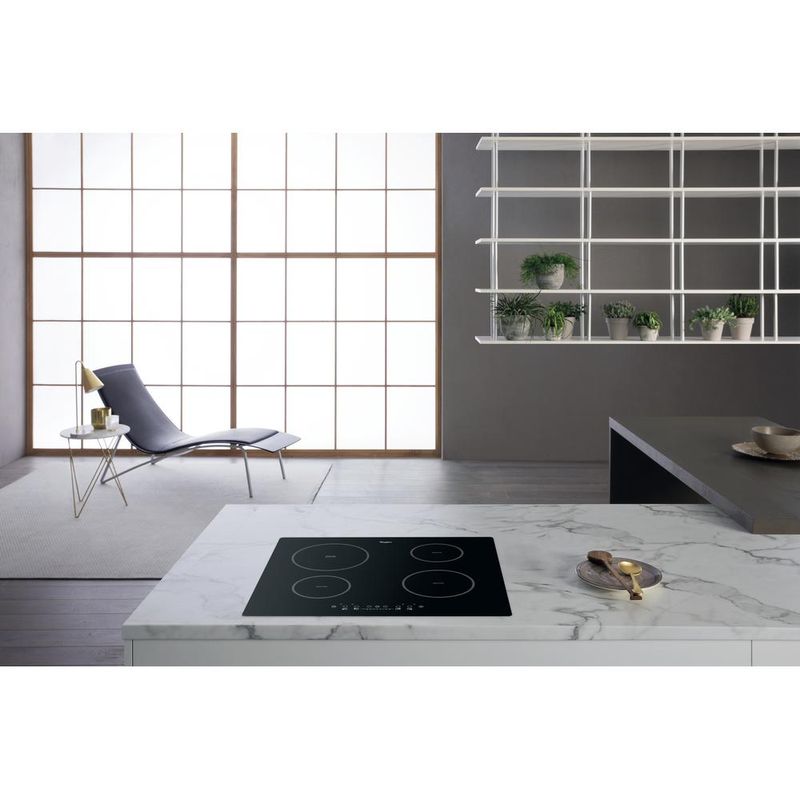 Whirlpool-Płyta-grzewcza-ACM-556-NE-Czarny-Induction-vitroceramic-Lifestyle-frontal-top-down