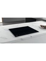 Whirlpool-Płyta-grzewcza-WL-B5860-AL-Czarny-Induction-vitroceramic-Lifestyle-perspective