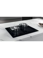 Whirlpool Płyta grzewcza WF S0160 NE Czarny Induction vitroceramic Lifestyle perspective