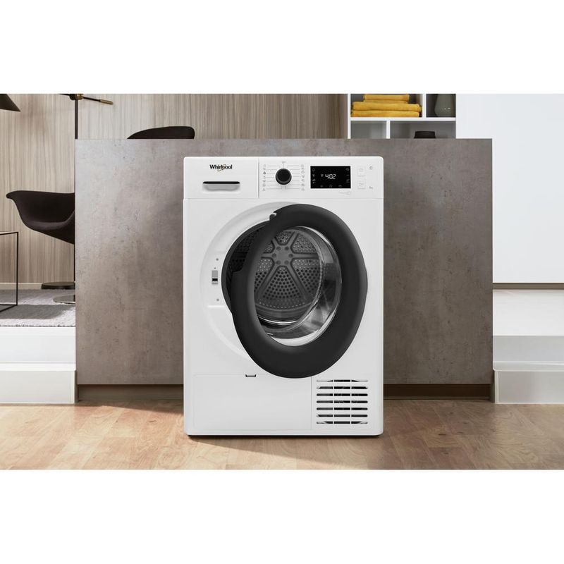 Whirlpool-Suszarka-FT-M22-8X2B-EU-Biel-Lifestyle-frontal-open