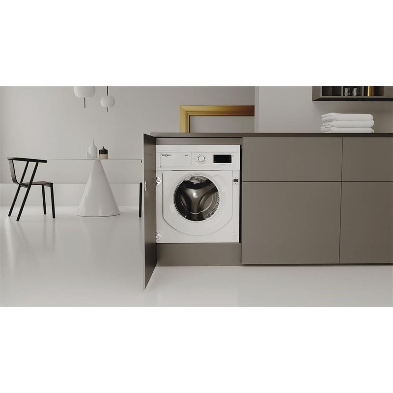 Whirlpool Pralkosuszarka Do zabudowy BI WDWG 961484 EU Biel Ładowany od frontu Lifestyle frontal open