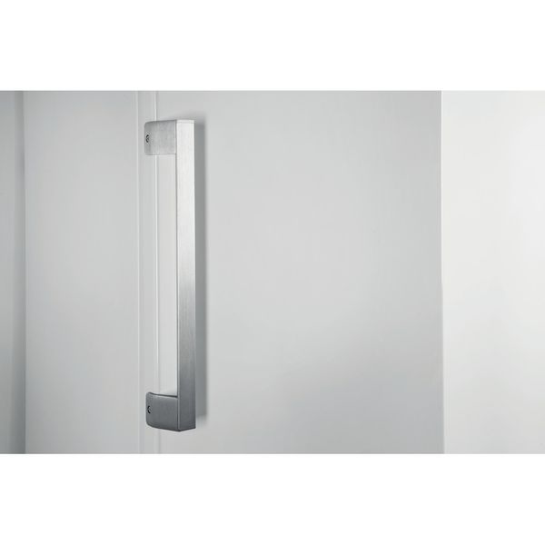 Whirlpool-Lodowka-Wolnostojące-SW8-AM2Y-WR-2-Biały-Lifestyle-detail