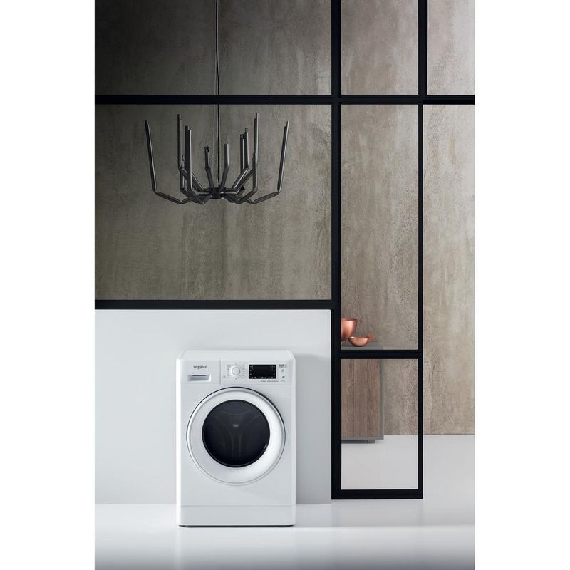Whirlpool-Pralkosuszarka-Wolnostojące-FWDD-1071682-WSV-EU-N-Biel-Ładowany-od-frontu-Lifestyle-frontal
