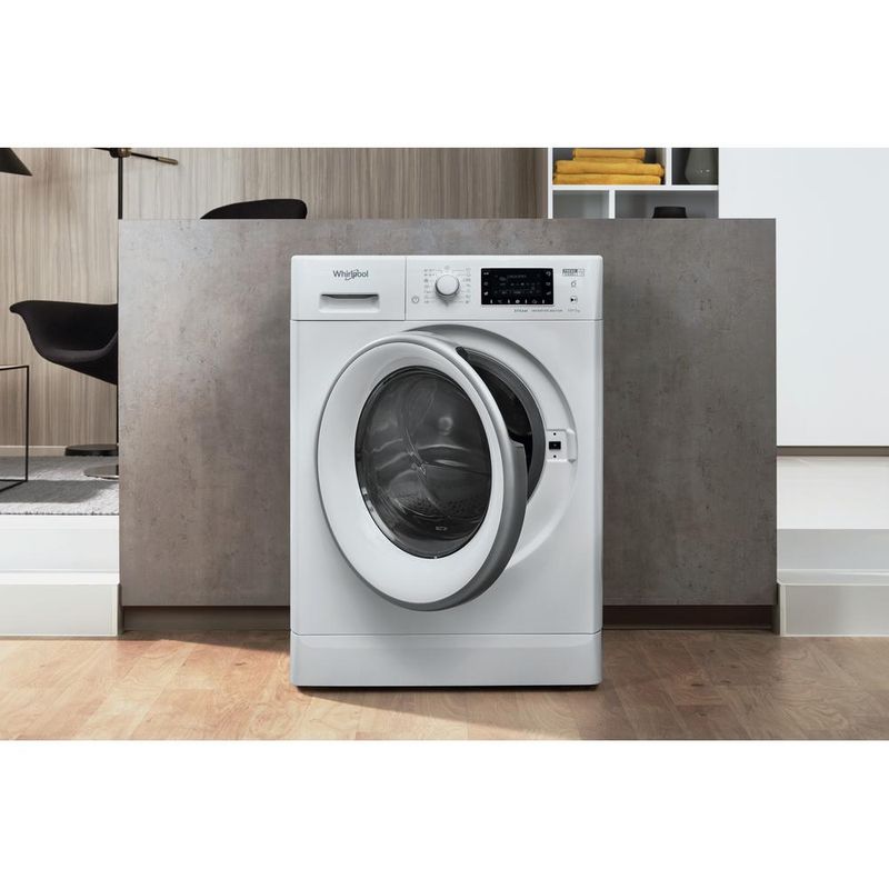 Whirlpool-Pralkosuszarka-Wolnostojące-FWDD-1071682-WSV-EU-N-Biel-Ładowany-od-frontu-Lifestyle-frontal-open