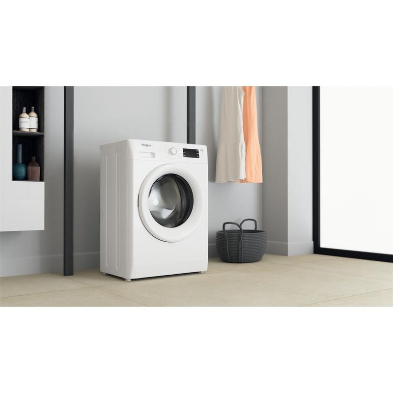 Whirlpool-Pralka-Wolnostojące-FWSG-61251-W-PL-N-Biel-Ładowany-od-frontu-F-Lifestyle-perspective