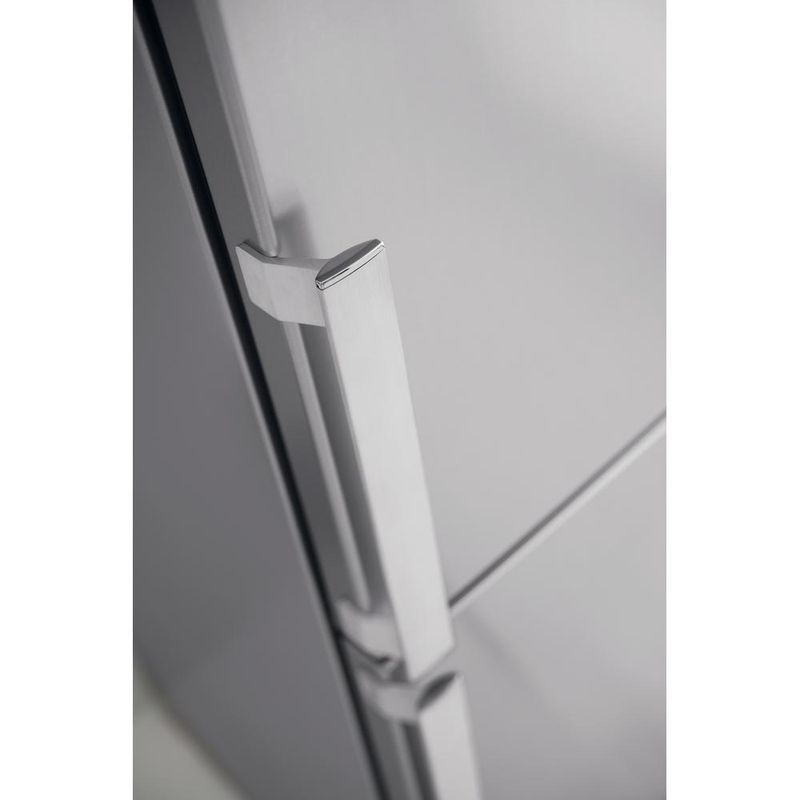 Whirlpool Lodówka z zamrażarką Wolnostojące WB70E 973 X Optic Inox Dwudrzwiow(y)a Lifestyle detail