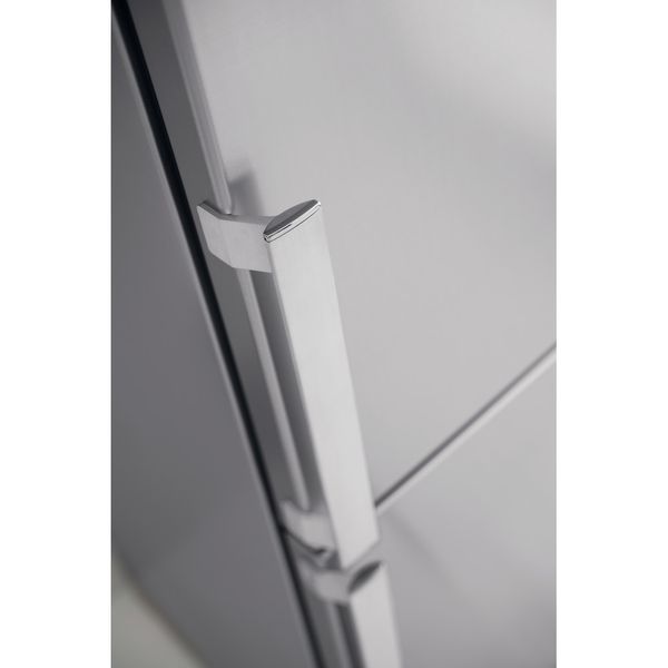 Whirlpool-Lodowka-z-zamrażarką-Wolnostojące-WB70E-972-X-Optic-Inox-Dwudrzwiow-y-a-Lifestyle-detail
