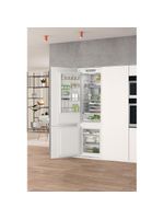Whirlpool-Lodowka-z-zamrażarką-Do-zabudowy-WHC20-T573-P-Biel-Dwudrzwiow-y-a-Lifestyle-perspective-open