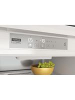 Whirlpool-Lodowka-z-zamrażarką-Do-zabudowy-WHC20-T573-P-Biel-Dwudrzwiow-y-a-Control-panel