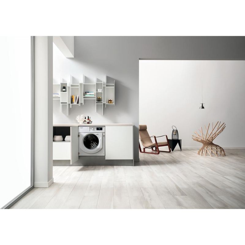 Whirlpool-Pralkosuszarka-Do-zabudowy-BI-WDWG-861484-EU-Biel-Ładowany-od-frontu-Lifestyle-frontal