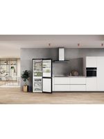 Whirlpool-Lodowka-z-zamrażarką-Wolnostojące-W7X-82O-K-Czarny-Dwudrzwiow-y-a-Lifestyle-frontal-open