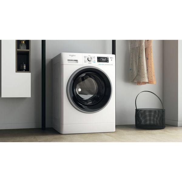 Whirlpool-Pralka-Wolnostojące-FFB-9469-BSV-PL-Biel-Ładowany-od-frontu-A-Lifestyle-perspective