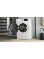 Whirlpool Pralkosuszarka Wolnostojące FFWDD 1076258 SV EE Biel Ładowany od frontu Lifestyle perspective open