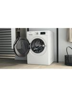 Whirlpool Pralkosuszarka Wolnostojące FFWDB 864349 BV EE Biel Ładowany od frontu Lifestyle perspective open
