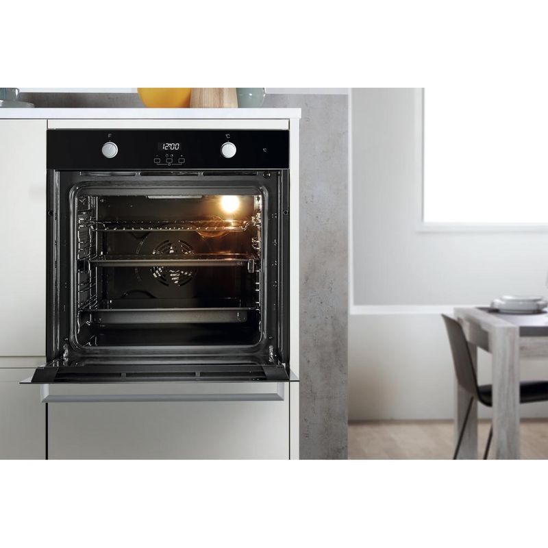 Whirlpool Piekarnik Do zabudowy AKP9 786 NB Elektryczny A Lifestyle frontal open