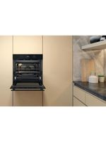 Whirlpool Piekarnik Do zabudowy OMK58HU1B Elektryczny A+ Lifestyle frontal open