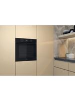 Whirlpool Piekarnik Do zabudowy OMK58HU1B Elektryczny A+ Lifestyle perspective