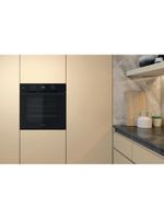Whirlpool Piekarnik Do zabudowy OMSK58RU1SB Elektryczny A+ Lifestyle frontal