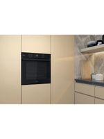 Whirlpool Piekarnik Do zabudowy OMSR58CU1SB Elektryczny A+ Lifestyle perspective