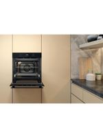 Whirlpool Piekarnik Do zabudowy OMR55CU1B Elektryczny A Lifestyle frontal open