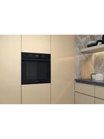 Whirlpool Piekarnik Do zabudowy OMR55CU1B Elektryczny A Lifestyle perspective