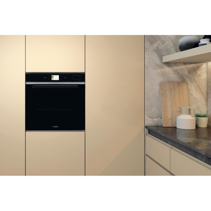 Whirlpool-Piekarnik-Do-zabudowy-W9I-OP2-4S1-H-BL-Elektryczny-A--Lifestyle-frontal