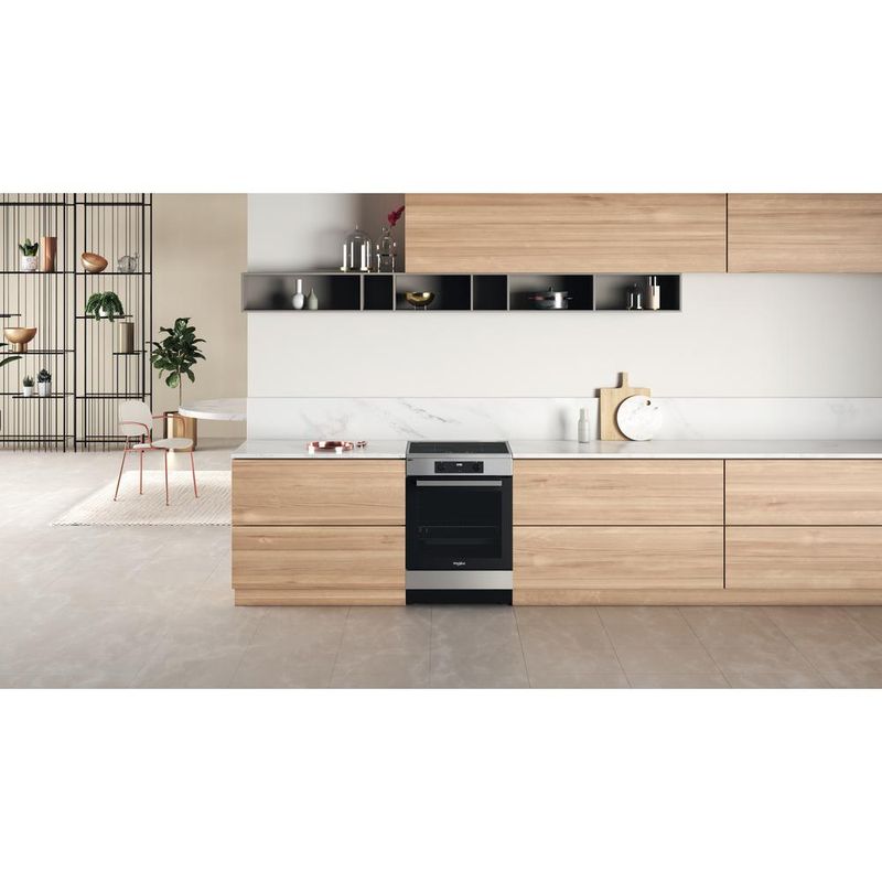 Whirlpool Kuchenka WS68IQ8CCXT/E Inox Elektryczne Lifestyle frontal