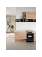 Whirlpool-Kuchenka-WS68G8ACXT-E-Inox-Gazowy-Lifestyle-frontal-open