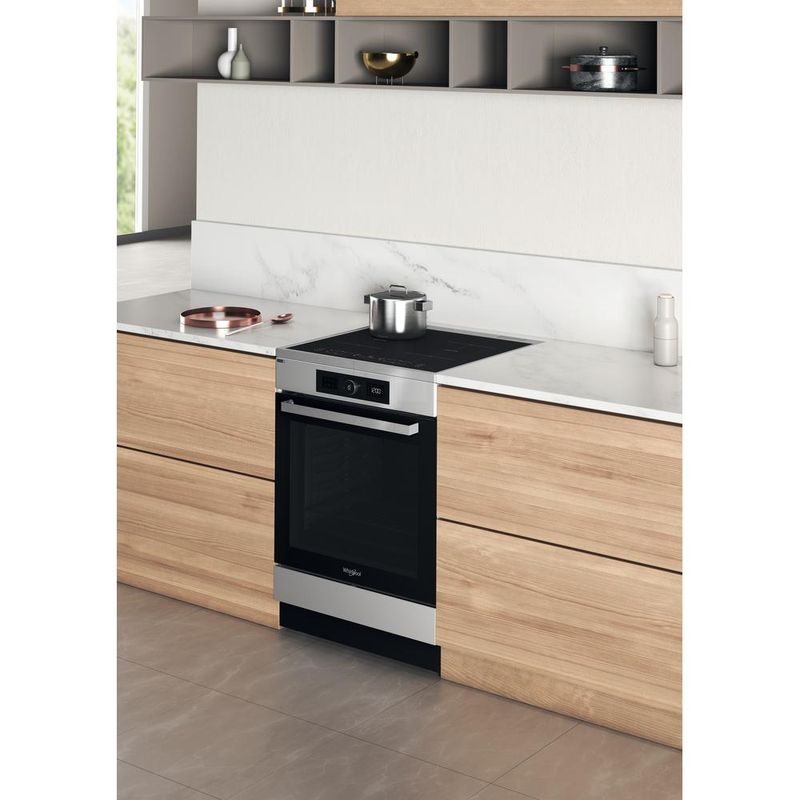 Whirlpool Kuchenka WS68IB8ACX/FR Inox Elektryczne Lifestyle perspective