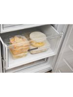 Whirlpool-Lodowka-z-zamrażarką-Wolnostojące-W5-822E-W-Biały-Dwudrzwiow-y-a-Drawer