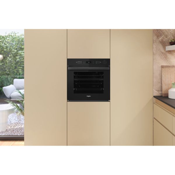 Whirlpool Piekarnik Do zabudowy AKZ9S 8220 FB Elektryczny A+ Lifestyle frontal