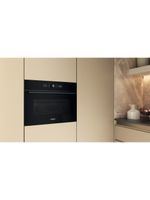 Whirlpool-Mikrofalowka-Do-zabudowy-WMW54HMB-Czarny-Elektroniczny-40-MW---Grill-900-Lifestyle-perspective